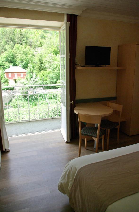 Le Mirval Hotel La Brigue Buitenkant foto