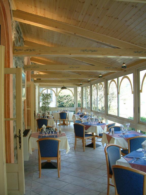 Le Mirval Hotel La Brigue Buitenkant foto