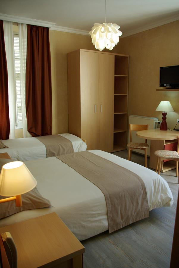 Le Mirval Hotel La Brigue Buitenkant foto