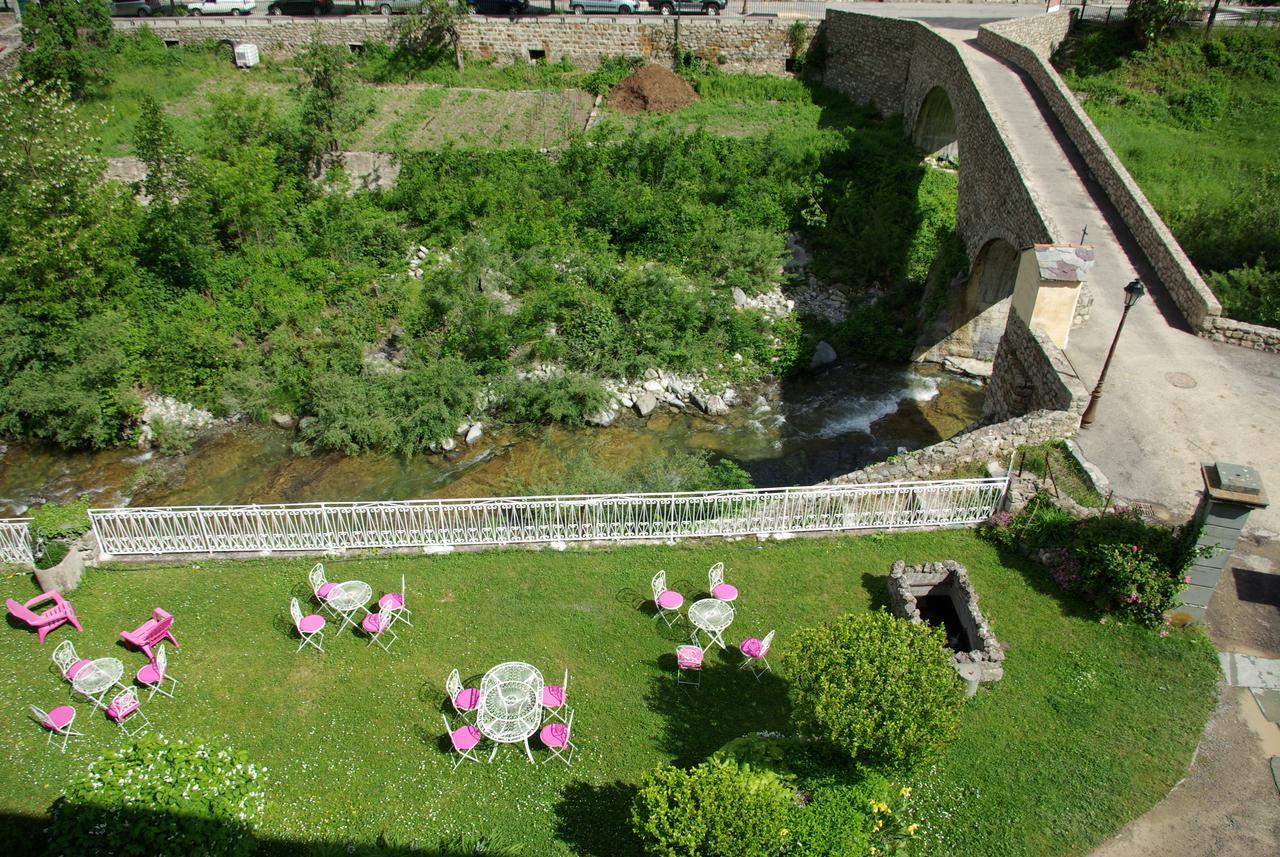 Le Mirval Hotel La Brigue Buitenkant foto